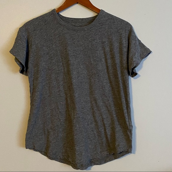 Madewell Tops - Madewell Gray T-shirt Size S